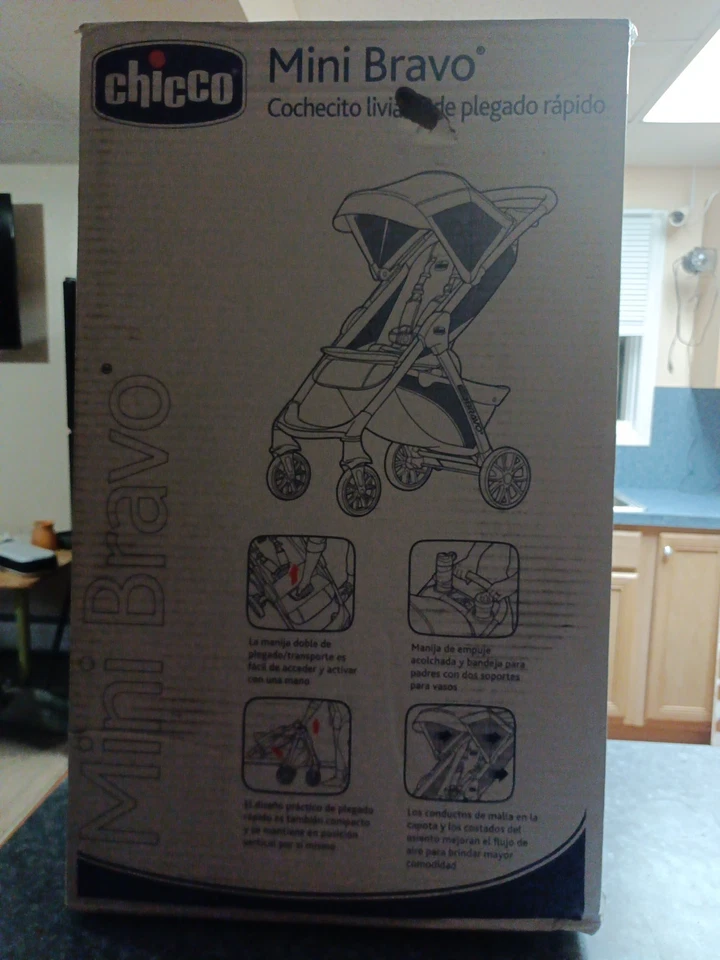 Легкая быстро складывающаяся прогулочная коляска Chicco Mini Bravo - - Изображение 3 из 4