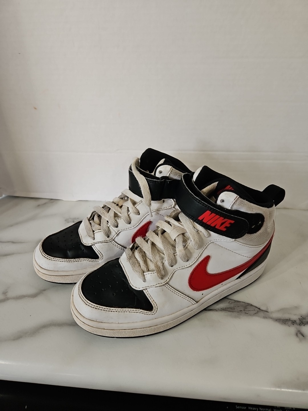 SAOLA Nike Court Borough 2 Mid Casual Bianco Nero University Rosso Ragazzo Taglia 4Y