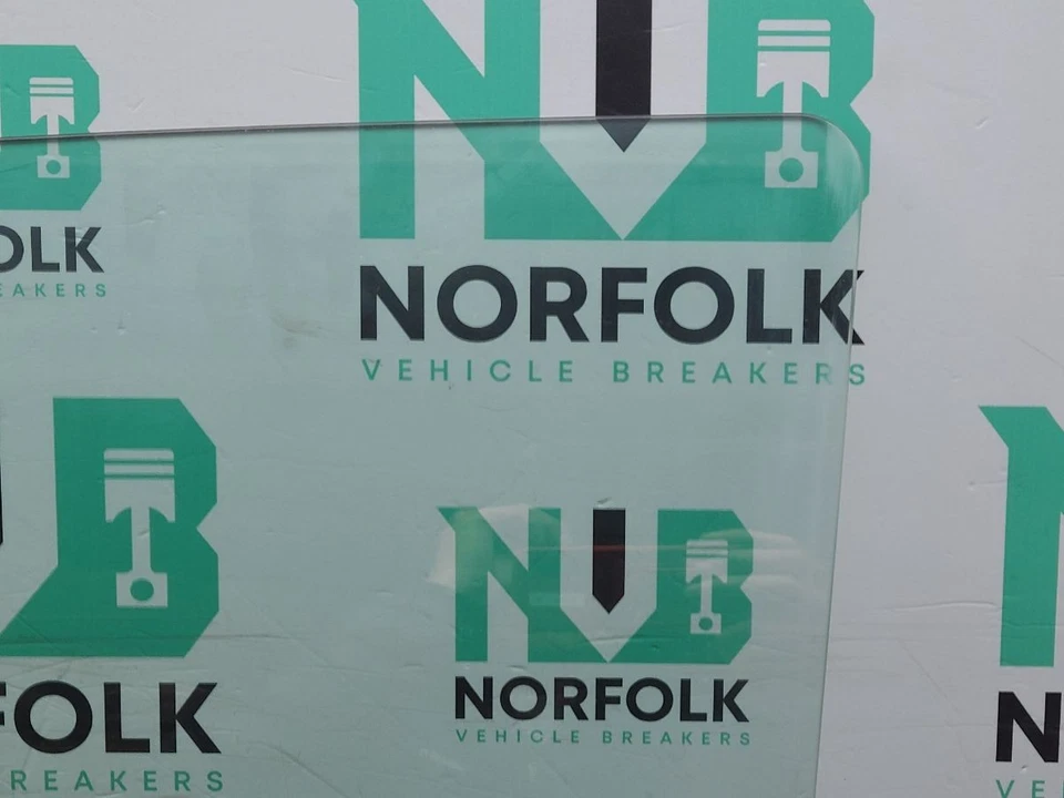 ISUZU D-MAX RG MK3 2022 Door Window Glass Front Left Side - Image 4 of 4