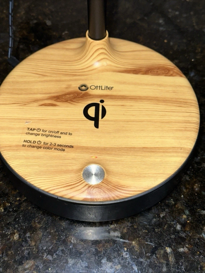 Lámpara de mesa de carga inalámbrica OttLite de 25 pulgadas brillante/baja luz más brillante Foto 2 de 4