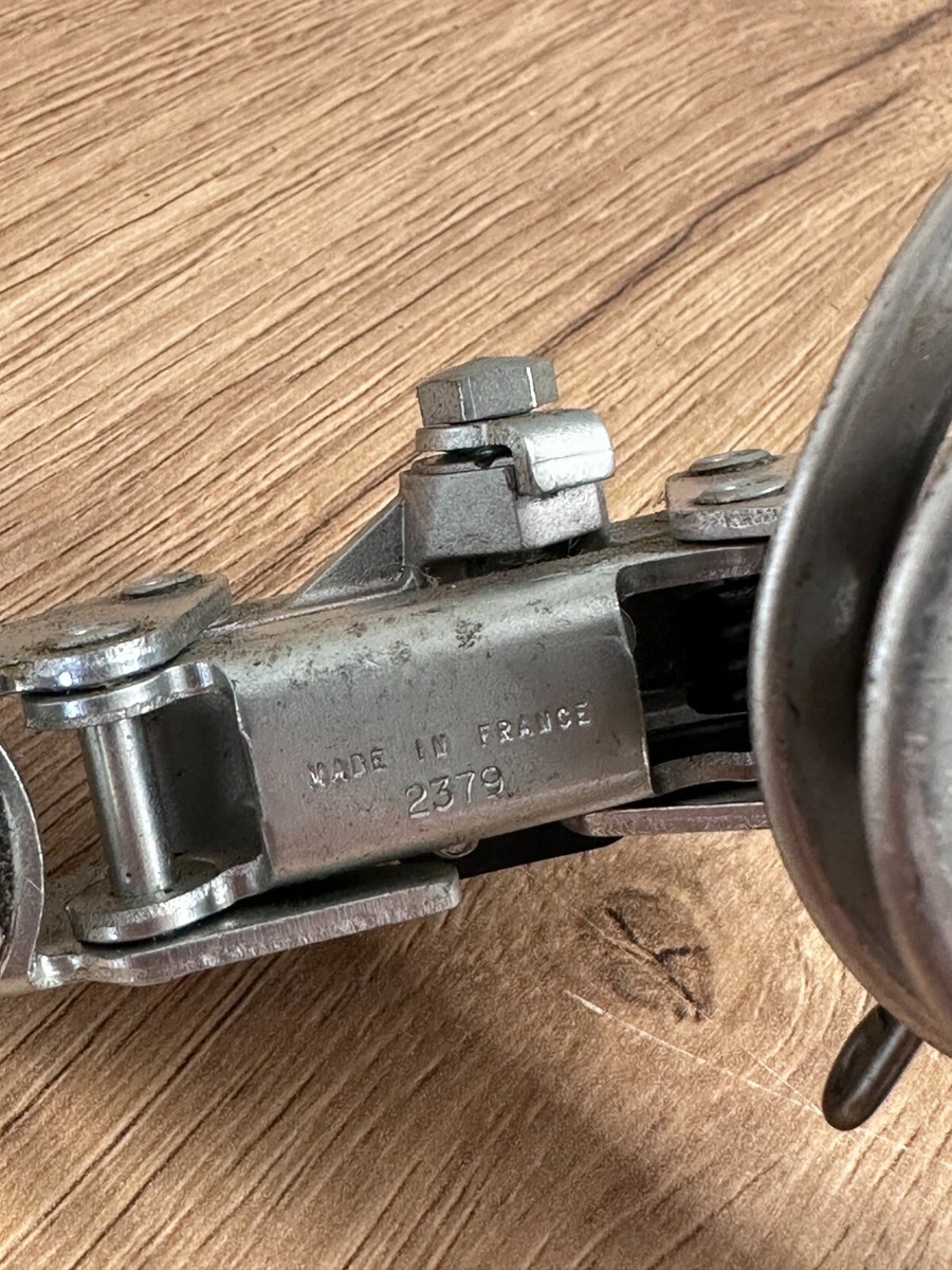 23985 - compatible avec RALEIGH F500 1998-1999 PATTE DE DERAILLEUR V