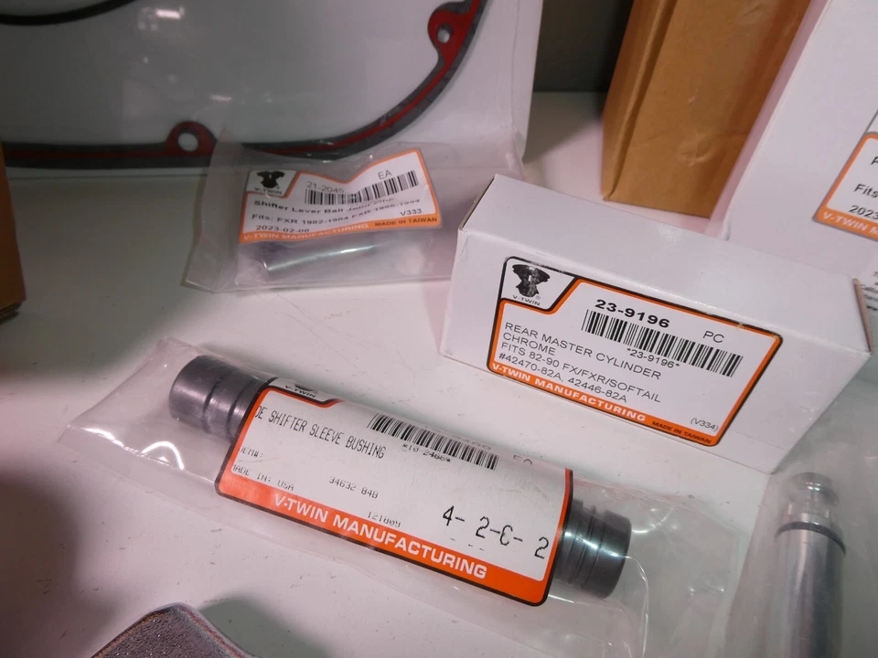 Kit de controle de pé médio Harley FXR EVO Super Glide FXLR 1983-1986 V-Twin 22-0906 X2 - Imagem 3 de 4