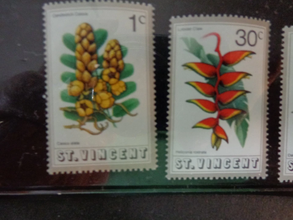 St. Vincent - Estampillas - Sc# 337, 338, 339, 340 - MNH - 1972 - XF/S Foto 2 de 3