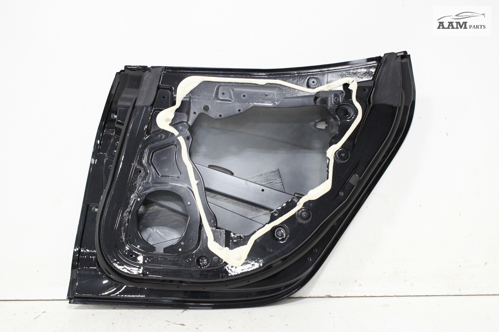 2014-2021 MASERATI GHIBLI M157 REAR RIGHT DOOR SHELL PANEL NERO RIBELLE MICA OEM