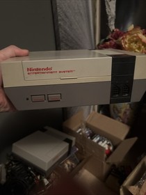 Nintendo Entertainment System NES Console - Gray (NES-001) with games Tested