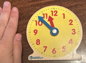 Learning Resources Mini Clocks 4” Lot Of 4 
