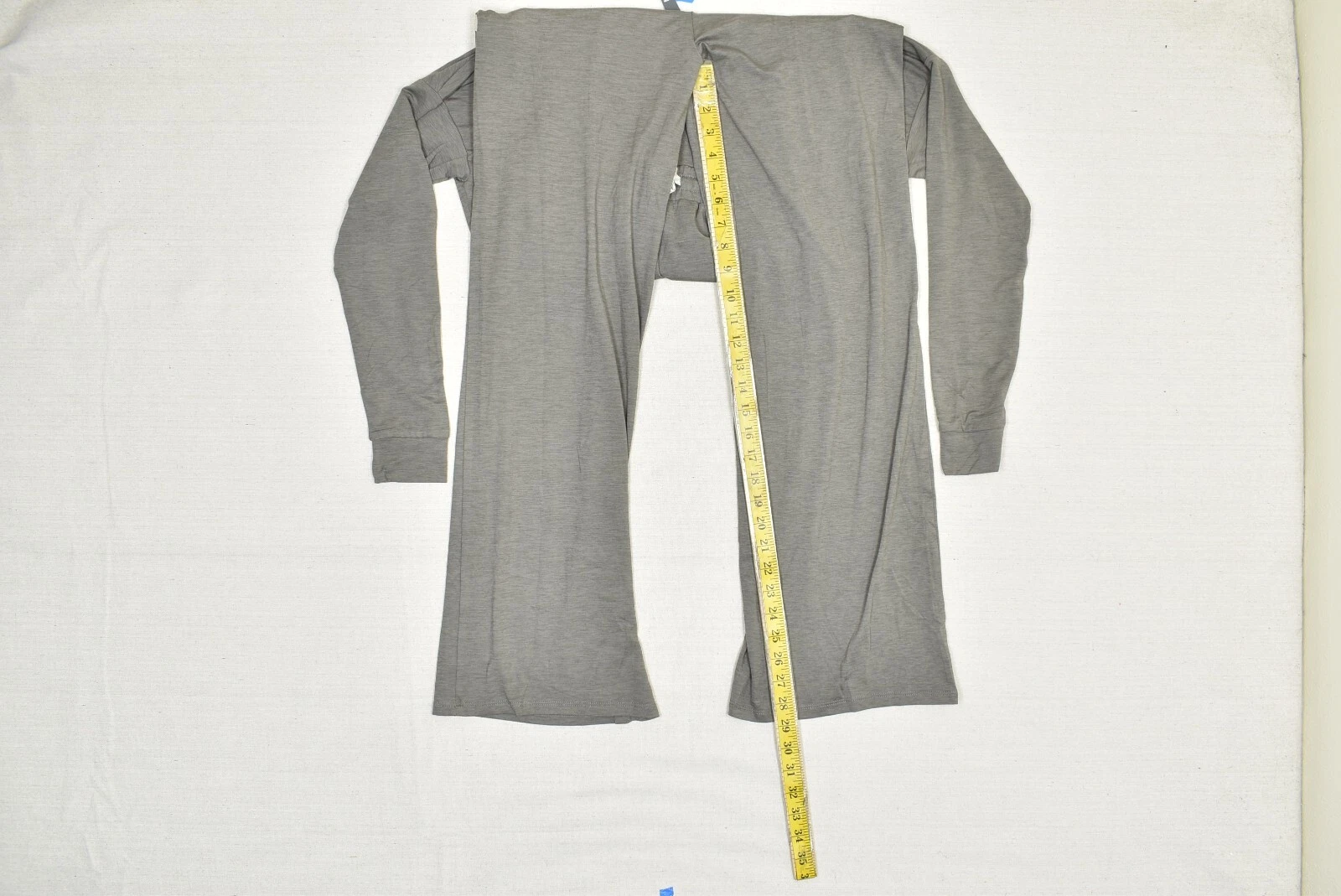 vuori lounge v neck long sleeve solid sweatshirt