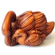Y8127 -  2" Hand Carved Boxwood Netsuke: Beautiful Swan Mom and Baby
