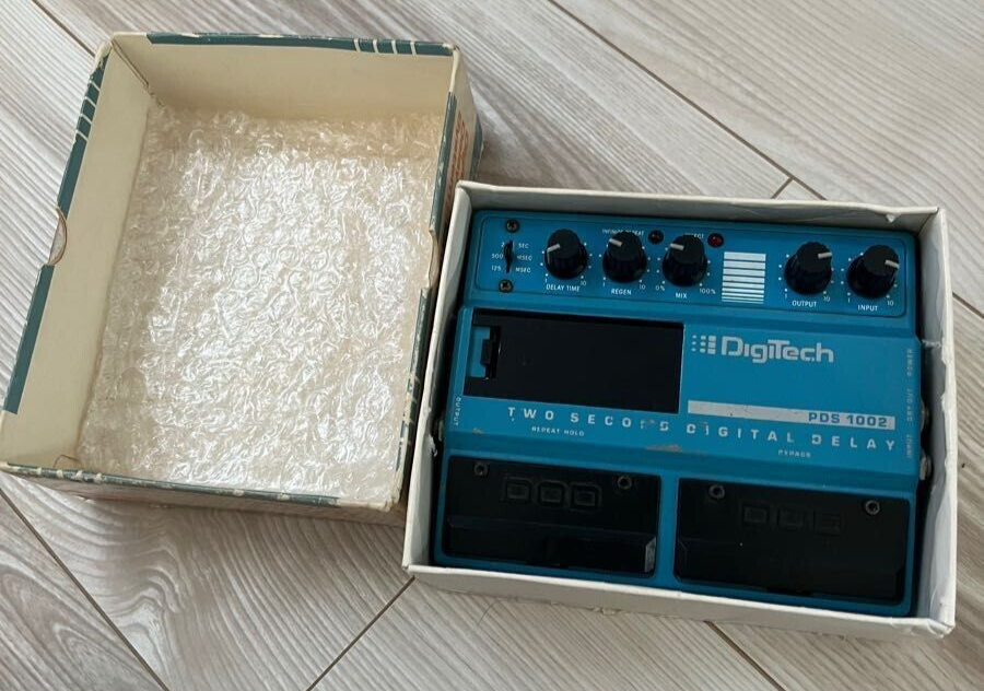 Digitech PDS 1002 Two Second Digital Delay Guitar Effect Digitech PDS 1002 Two Second Digital Delay Guitar Effect