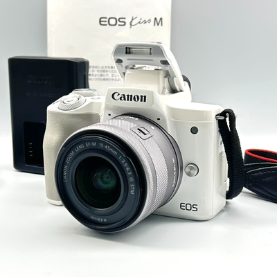 NEAR MINT] Canon EOS Kiss M (M50) 15-45mm F3.5-6.3