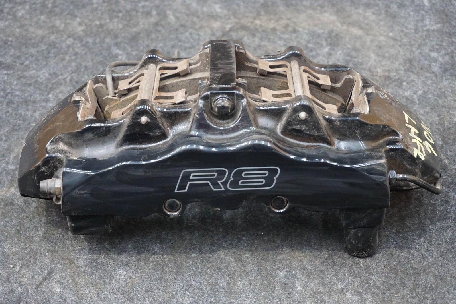 Front Left Driver Side Brembo Brake Caliper Black OEM 420615107B Audi R8 08-12