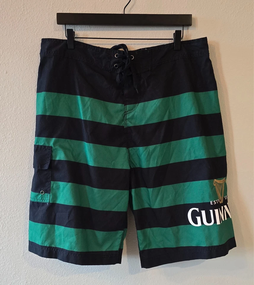 Bañador Guiness Beer grande 2XL con logotipo de arpa verde azul a rayas Foto 4 de 4