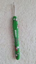 Preowned Christmas Snoopy  Wooble Ergonomic Crochet Hook