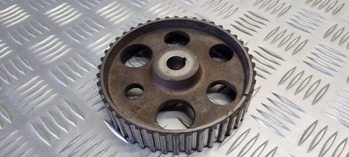 AUDI A4 Avant 8D5, B5 Kettenrad der Kraftstoffpumpe 028130111A 1.90 31074667