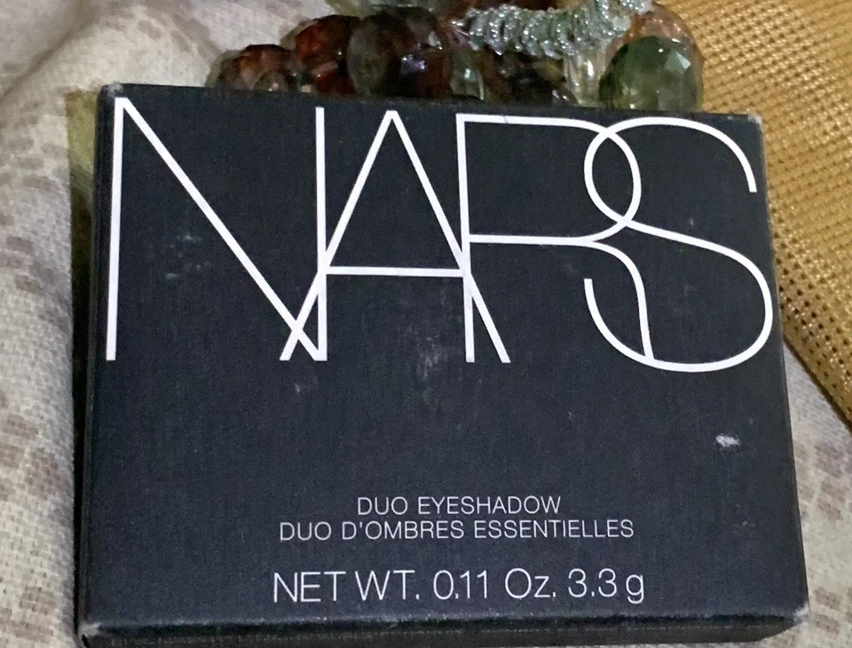 NARS Eye Shadow Duo Mad Mad World Blue/ Aqua 0.11 oz NIB - Image 4 of 4