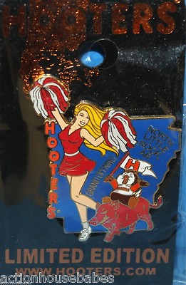 HOOTERS NORTH LITTLE ROCK AR ARKANSAS GRAND OPENING PIN CHEERLEADER/RAZORBACKS