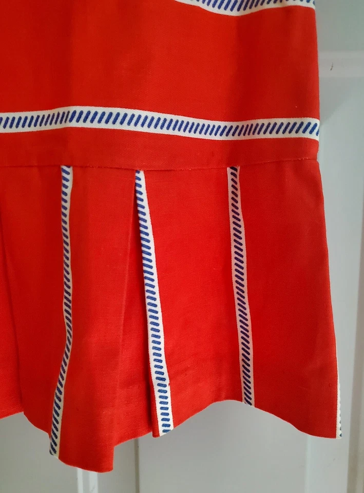 Vestido Tenis Vintage Saks Fifth Avenue Rayas Rojo Brillante Adolescente Niña Algodón Foto 2 de 4