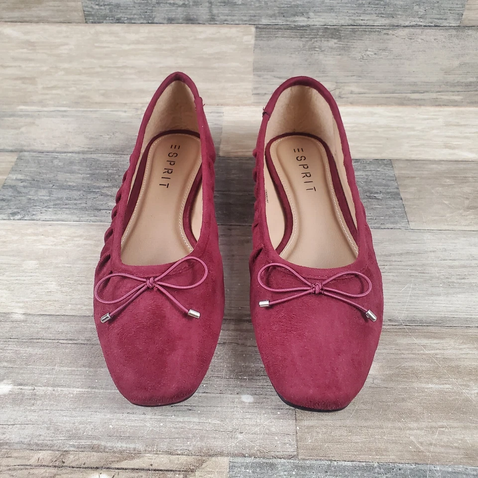 Sandalias planas de ballet Esprit Narissa para mujer talla 7,5 M borgoña gamuza moño sin cordones Foto 2 de 4