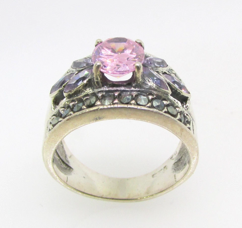 Anillo de plata de ley 925 rosa y púrpura circonita cúbica y banda de marcasita talla 6 - 5,5 g Foto 3 de 4