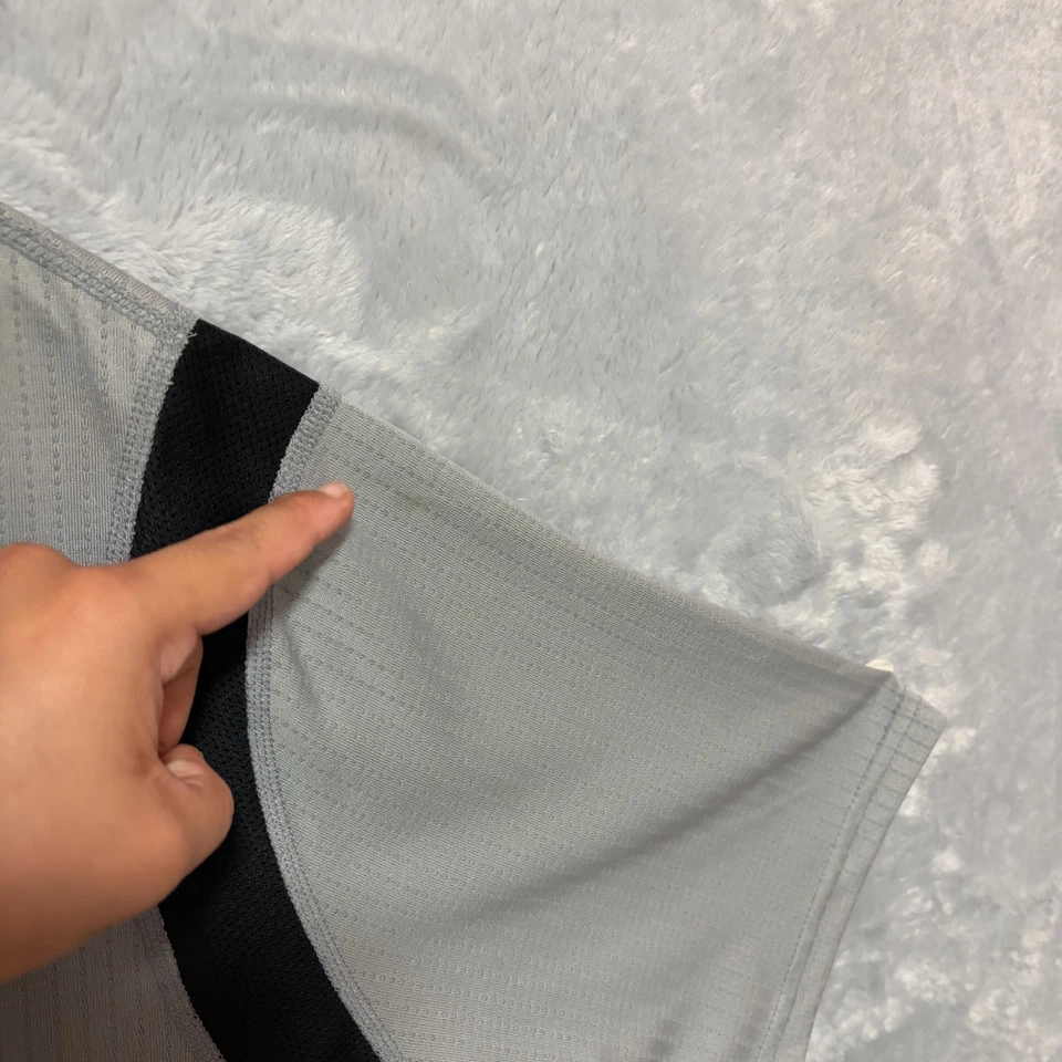 Camiseta Adidas Para Hombre 2XL Negra Houston Rockets NBA Número 2 Patrick Beverley Jersey Foto 2 de 4