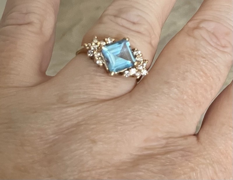 14k Sky Blue Topaz Kite Shape With 1/2 Carat Diamonds