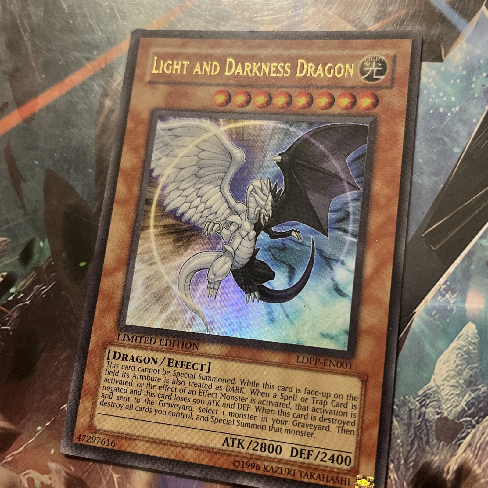 Yu-Gi-Oh! TCG Light and Darkness Dragon Light and Darkness Power Pack ...