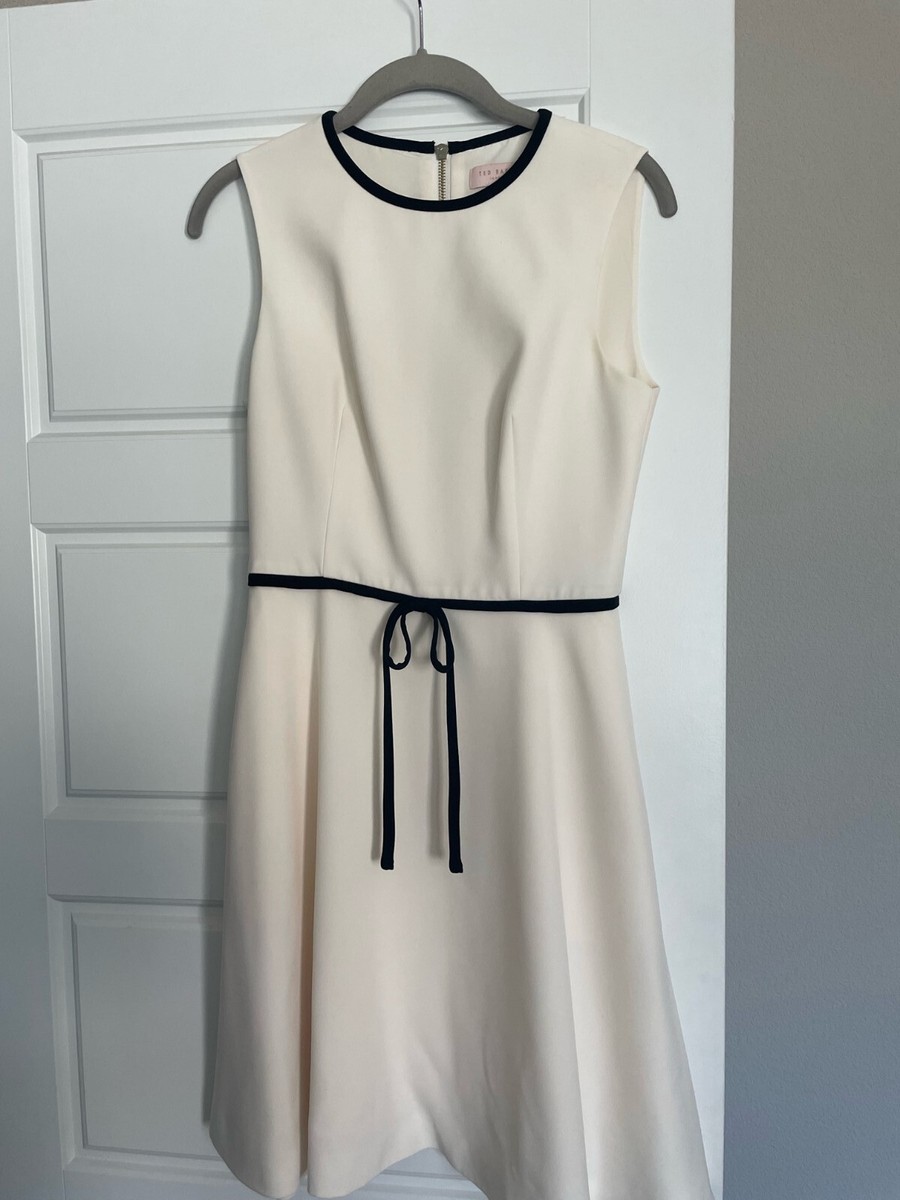 【TED BAKER】Daysiah Aラインドレス NWT Ted Baker Monaa Lace Detail A-Line Dress, White Size 0