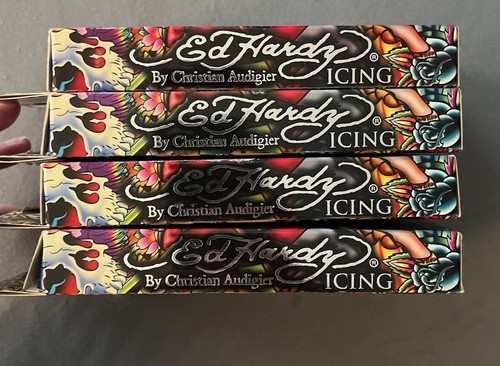 Ed Hardy 4 Phone Cover Lot Blackberry Tour 9630 (3) + Curve 8900 Love Kills + - Photo 4 sur 9