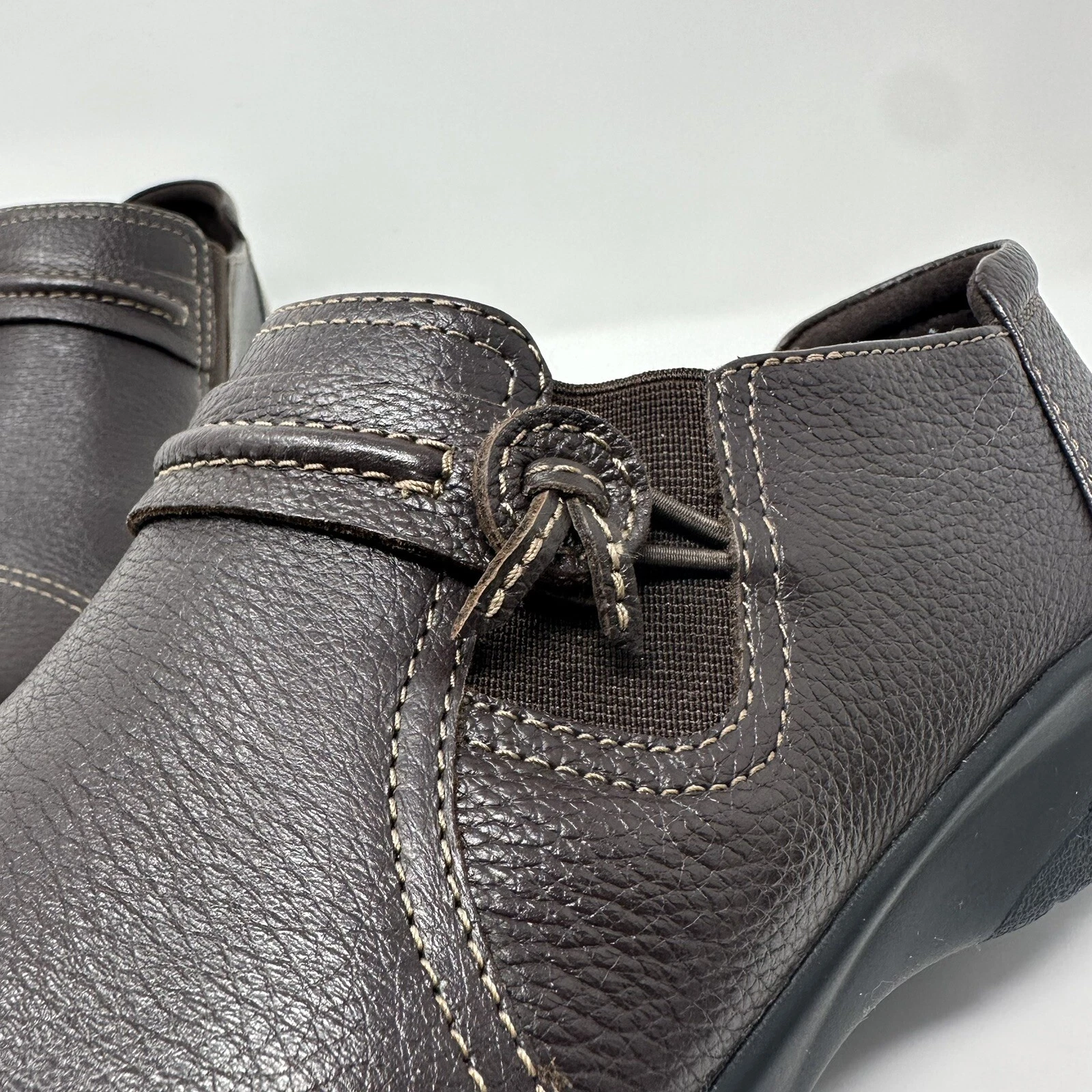 Scarpe slip on donna Clarks Cheyn Madi 9 5 W pelle marrone comode minimaliste