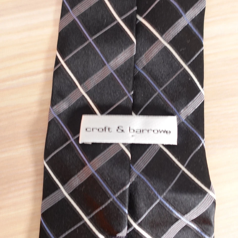 Gravata masculina xadrez de seda preta cetim corpcore formal CROFT BARROW - Imagem 3 de 4