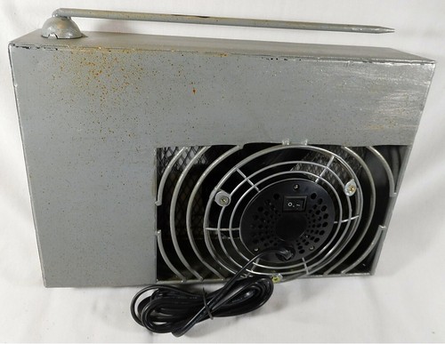 Not Sure How To Title This–A FAN That Is A Metal Facsimile Of An A/M & S/W Radio - Zdjęcie 5 z 6