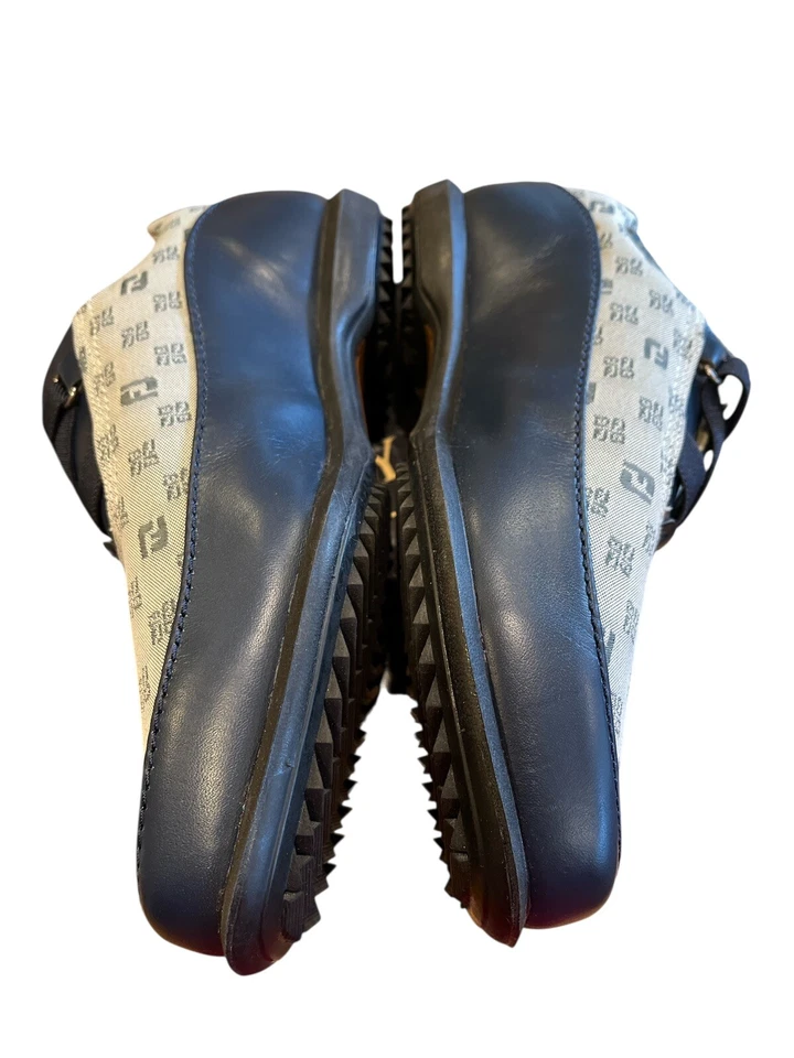 Zapato de golf FootJoy para mujer 7,5 Wide Estate Collection 99319 gris y negro sin clavos Foto 4 de 4