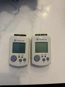 Sega Dreamcast Console Bundle, 2 Controllers, Cords VMU Tested Works Pelican Gun