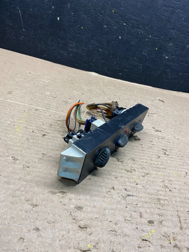 GMC Chevrolet Express 1500 1998-2001 control de clima aire acondicionado J9527 DG Foto 2 de 4