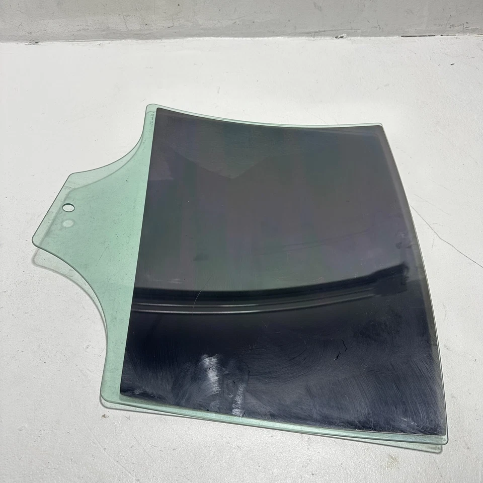 OEM PUERTA TRASERA DERECHA PASAJERO VENTANA CRISTAL 2011-2016 BMW 535I F10 Foto 2 de 4