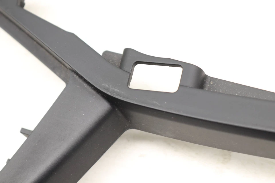 2017 BMW M240I XDRIVE — отделка центральной консоли / ободок 9207313 - Изображение 4 из 4