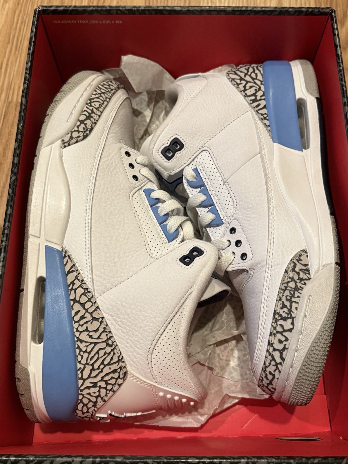 Jordan 3 UNC Pre-owned Size 10 Men’s