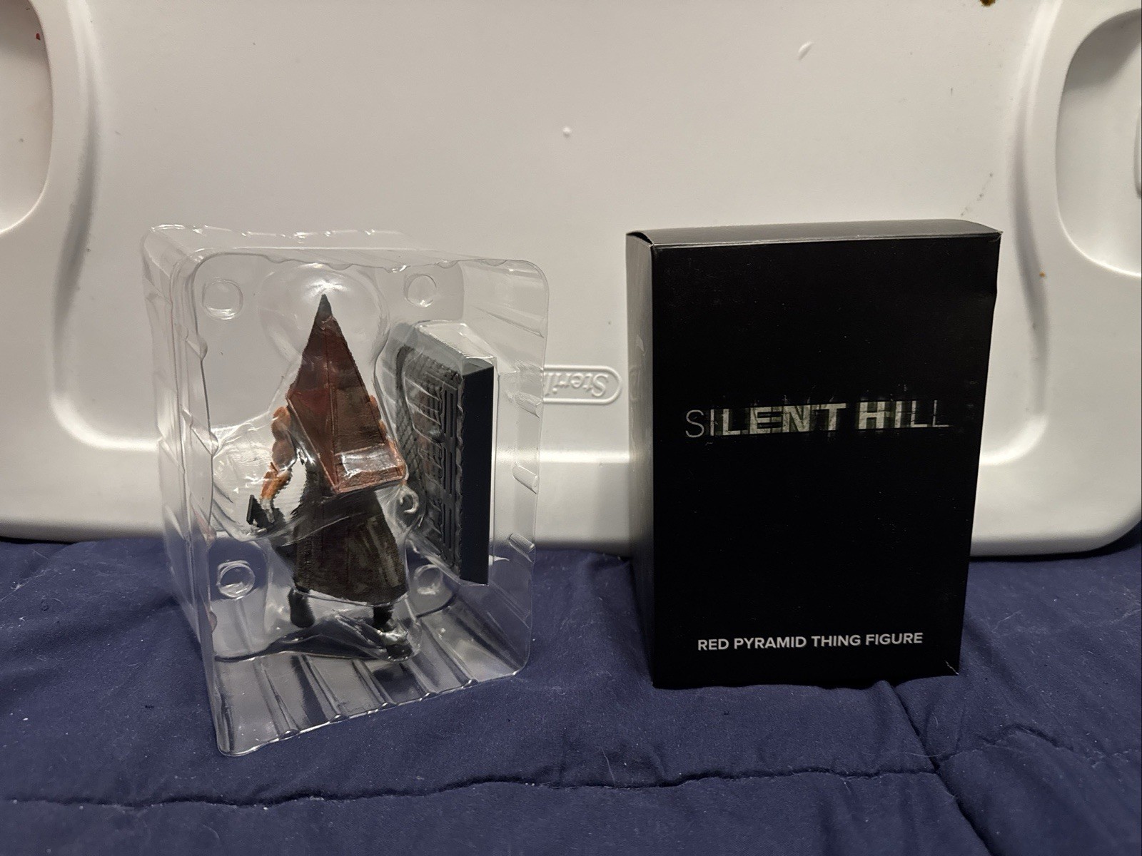 Konami Silent Hill Red Pyramid Thing Figure Loot Crate Edition