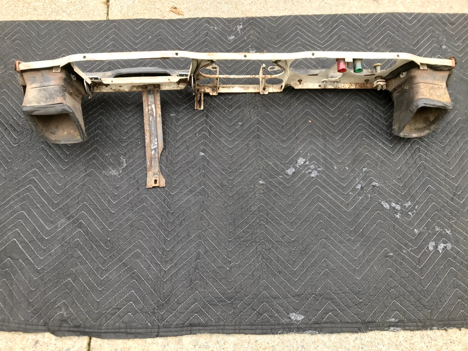 TABLERO DE ACERO ORIGINAL EARLY TRIUMPH TR4 1961 1962 (INDICADORES DE CONSOLA INTERIOR) Foto 3 de 4