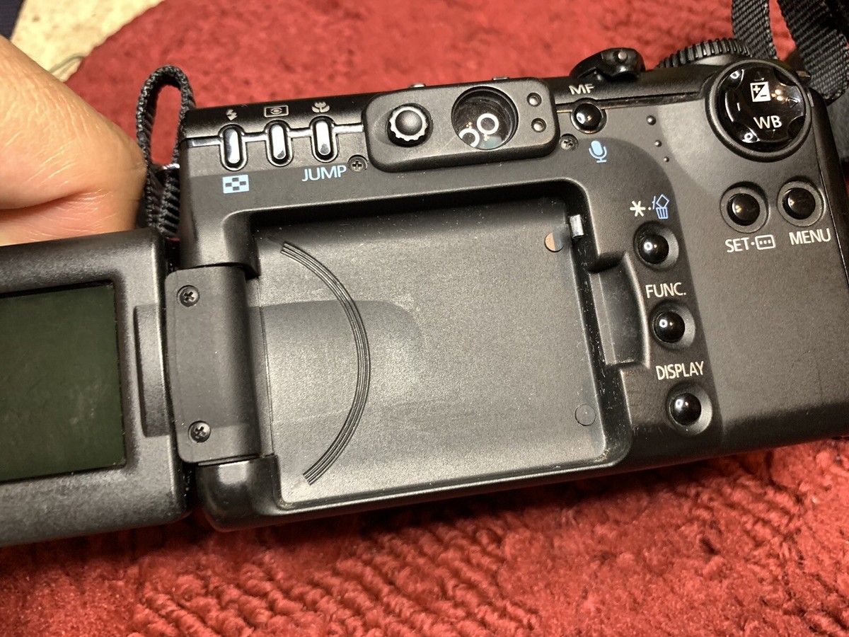 Canon PowerShot G5 デジタルカメラ　PC1049 Canon PC1049 Powershot G5 5.0MP Digital Camera As-is For