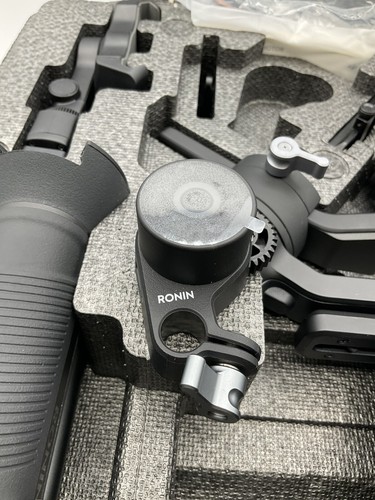 DJI Ronin-SC Gimbal Stabilizer Pro Combo Kit With Focus Motor - Picture 6 of 24