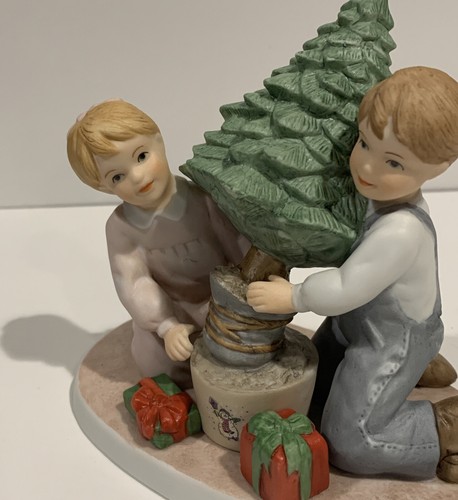 CHEERFUL GIVERS The Potter's House Kids Figurine Holiday Christmas Tree # 68054 - Picture 2 of 6