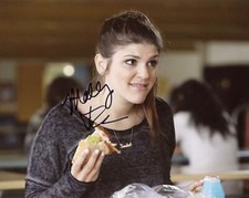 Molly Tarlov "awkward" AUTOGRAPH Signed 8x10 Photo D
