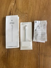 Apple MD825AM/A Lightning to VGA Adapter MD825AM/A NEW Open Box Never Used