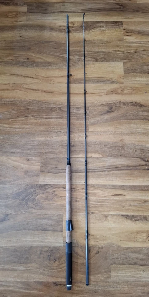 Caña de pescar Abu Legerlite 111 Leger 9 pies 2 piezas mango de corcho estanque río lago  Foto 2 de 4
