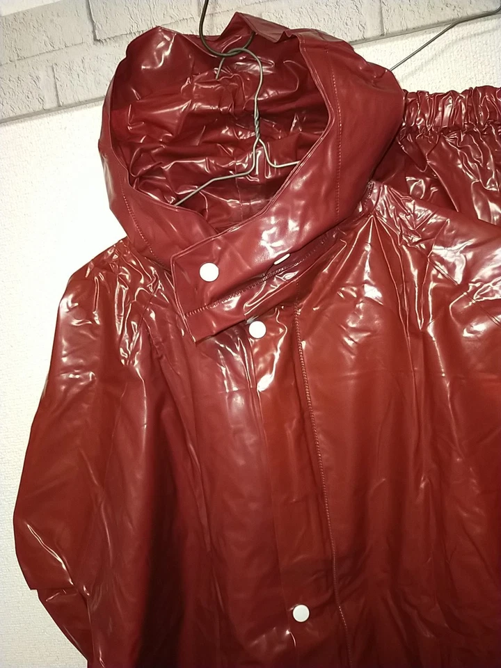 Wine red gloss thick PVC plastic rainwear rainsuit hooded jacket and pants - Image 4 of 4