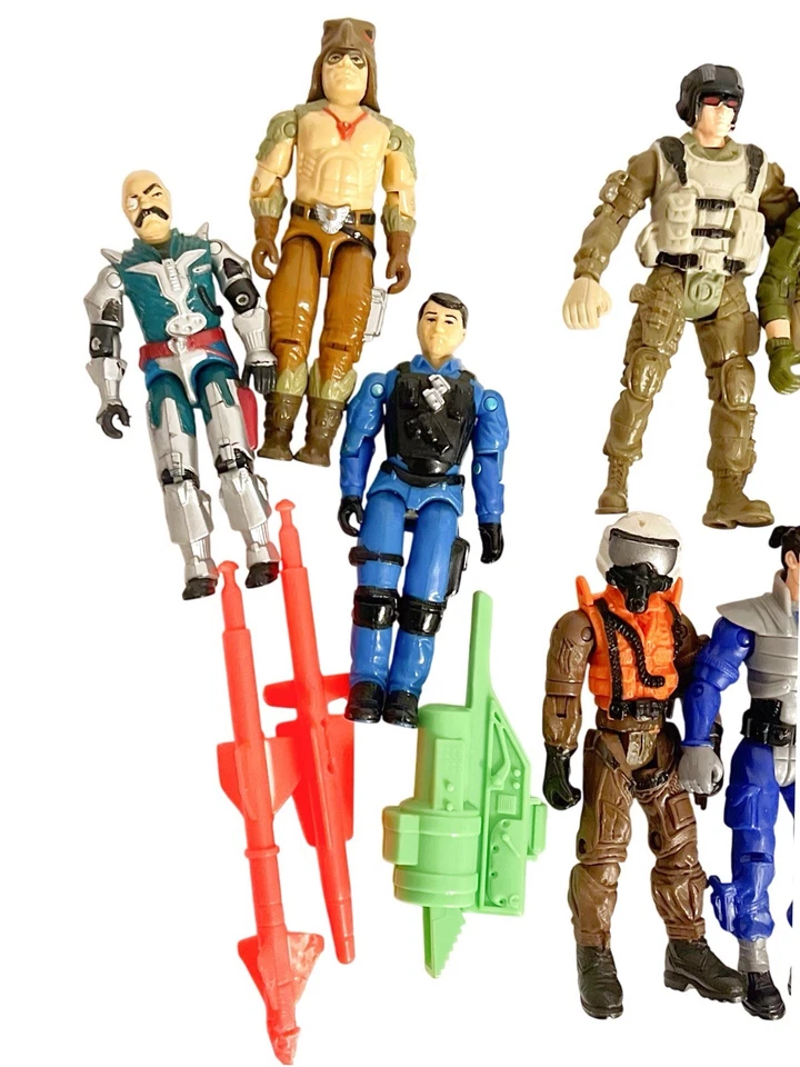 G.I. "Lote mixto de 17 piezas de figuras Joe Chap Mei, Lanard, armas de colección 1987-2000" Foto 4 de 4