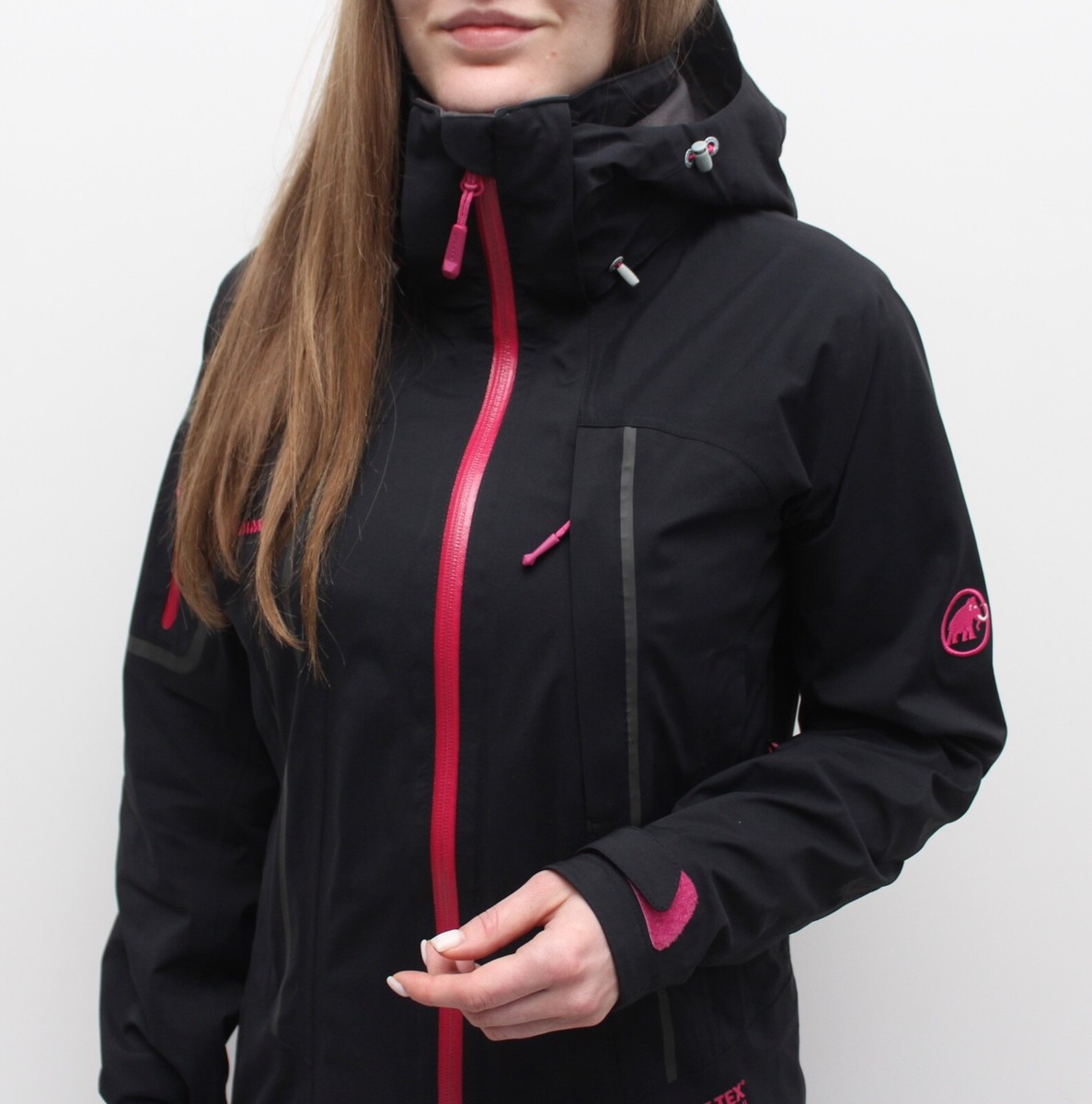 Women's MAMMUT Gore-Tex Performance Shell Jacket Full Zip Women's MAMMUT Gore-Tex Performance Shell Jacket Full Zip
