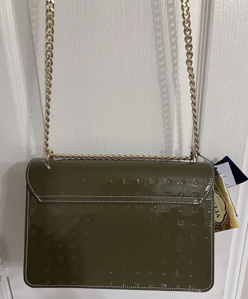 全新带标签 Arcadia 女式意大利漆皮翻盖单肩包/斜挎包 — 第 3/4 张图片