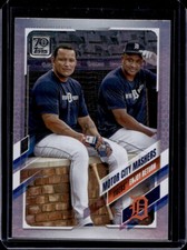 Motor City Mashers 2021 Topps Baseball - Rainbow Foil #152 - Detroit Tigers